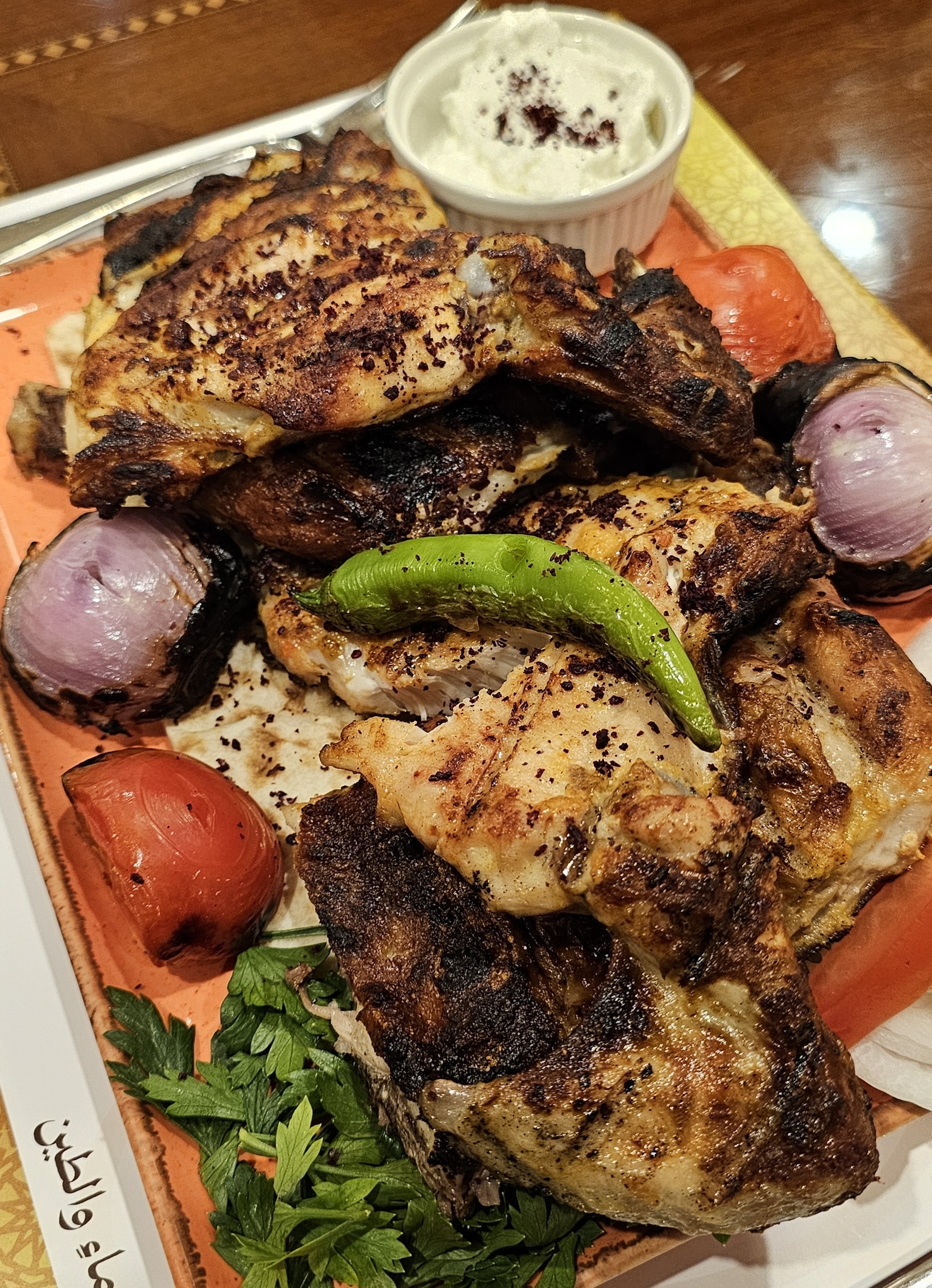 نص دجاجة على الفحم